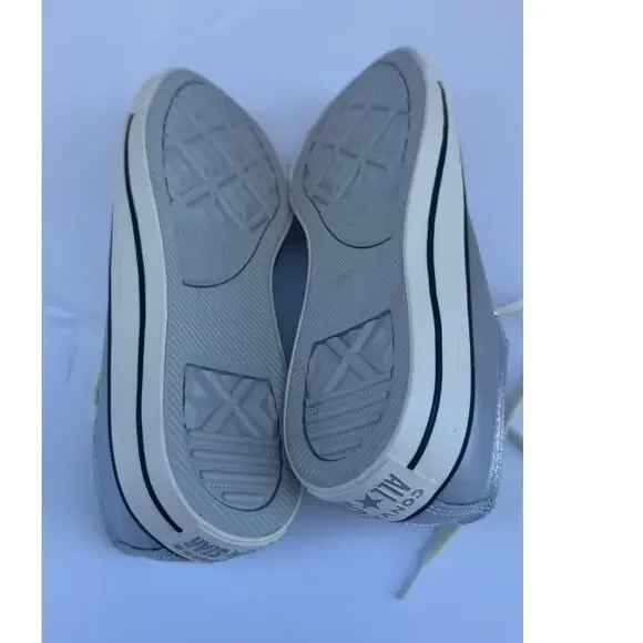 Converse Women's Silver Metallic Chuck Taylor All Star Low Leather Size 7 - Picture 9 of 13